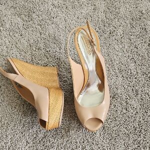 Gucci Beige Peep-Toe Wedges Heels 40.5